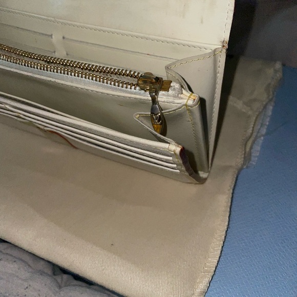 Louis Vuitton Wallet - Picture 11 of 13